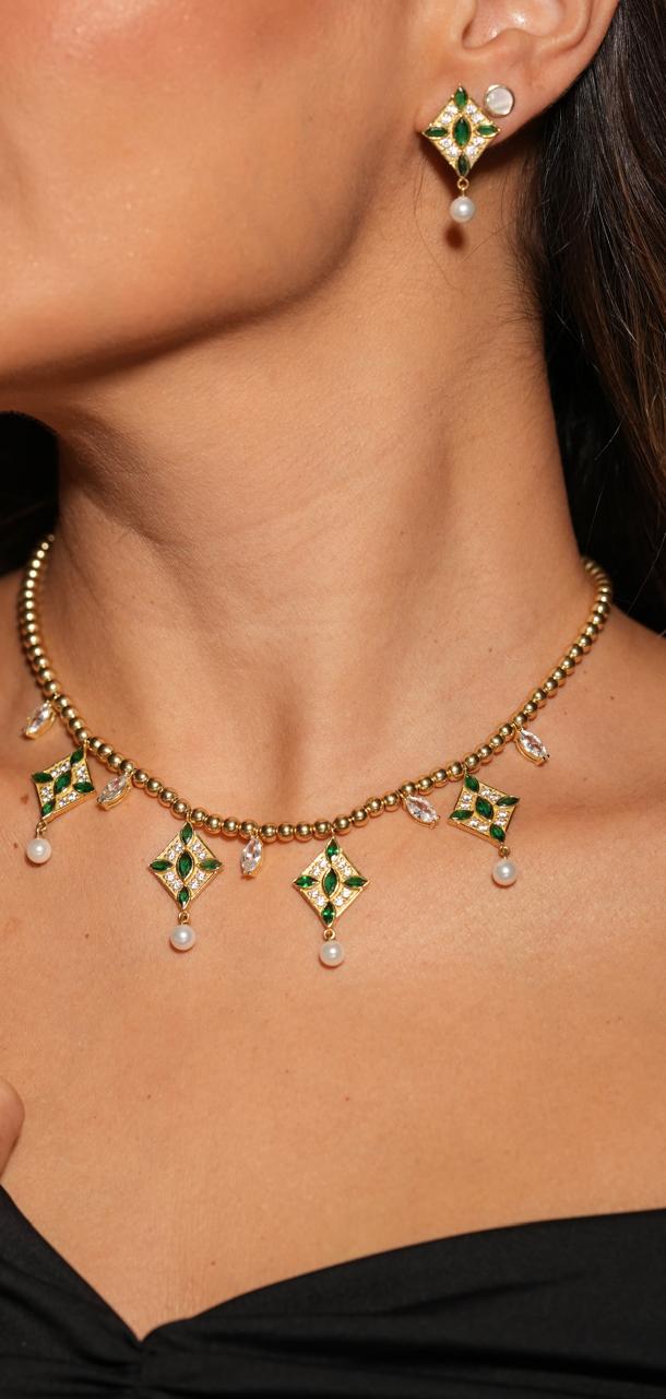 Arabian Geometric Elegance Necklace - 18K Gold with Zircon, Emerald & Gold Beads